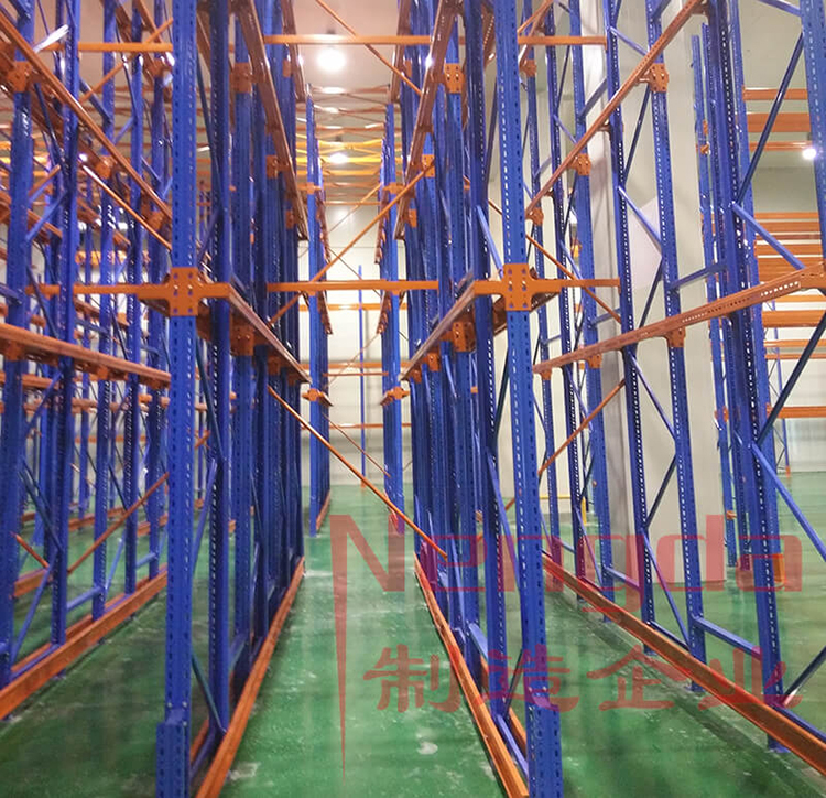 浙江（jiāng）某企（qǐ）業（yè）冷庫貫（guàn）通式貨架