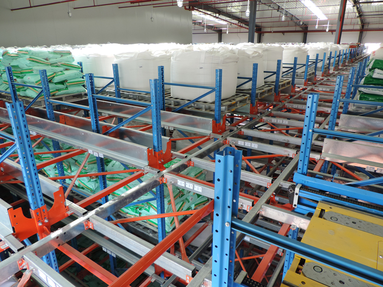 四向穿梭（suō）車立體庫