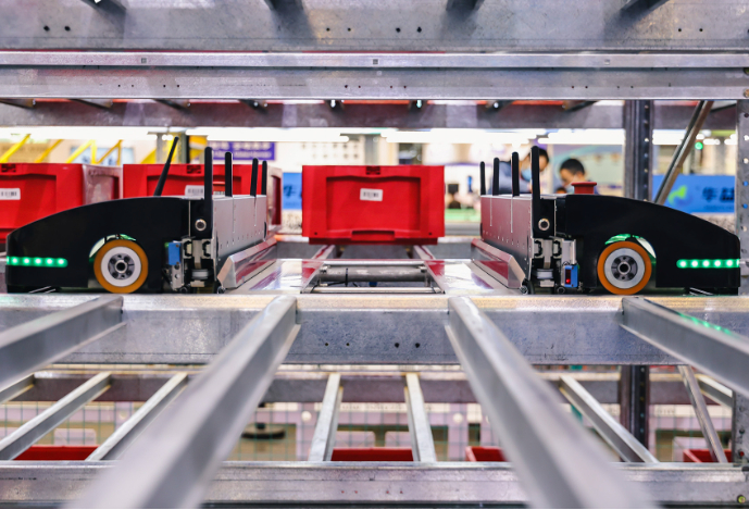 多層穿梭車立（lì）體倉庫